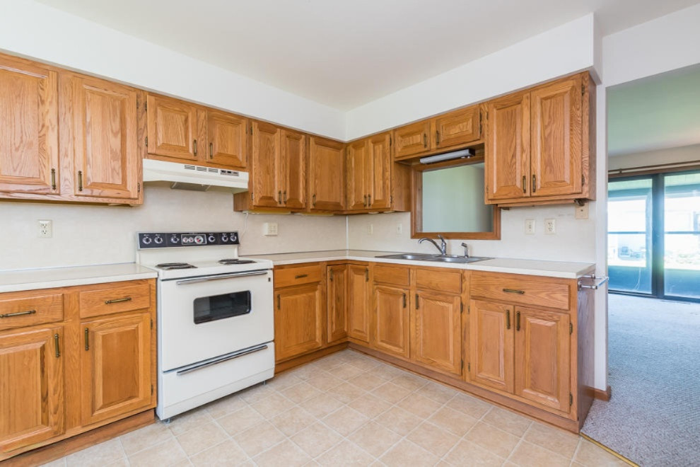 5080 Green Meadow Road Kalamazoo, MI 49009 - Photo 4 of 25 RN5_5914