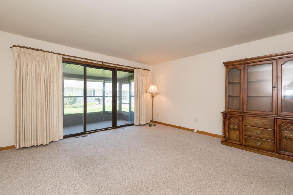 5080 Green Meadow Road Kalamazoo, MI 49009 - Photo 7 of 25 RN5_5917