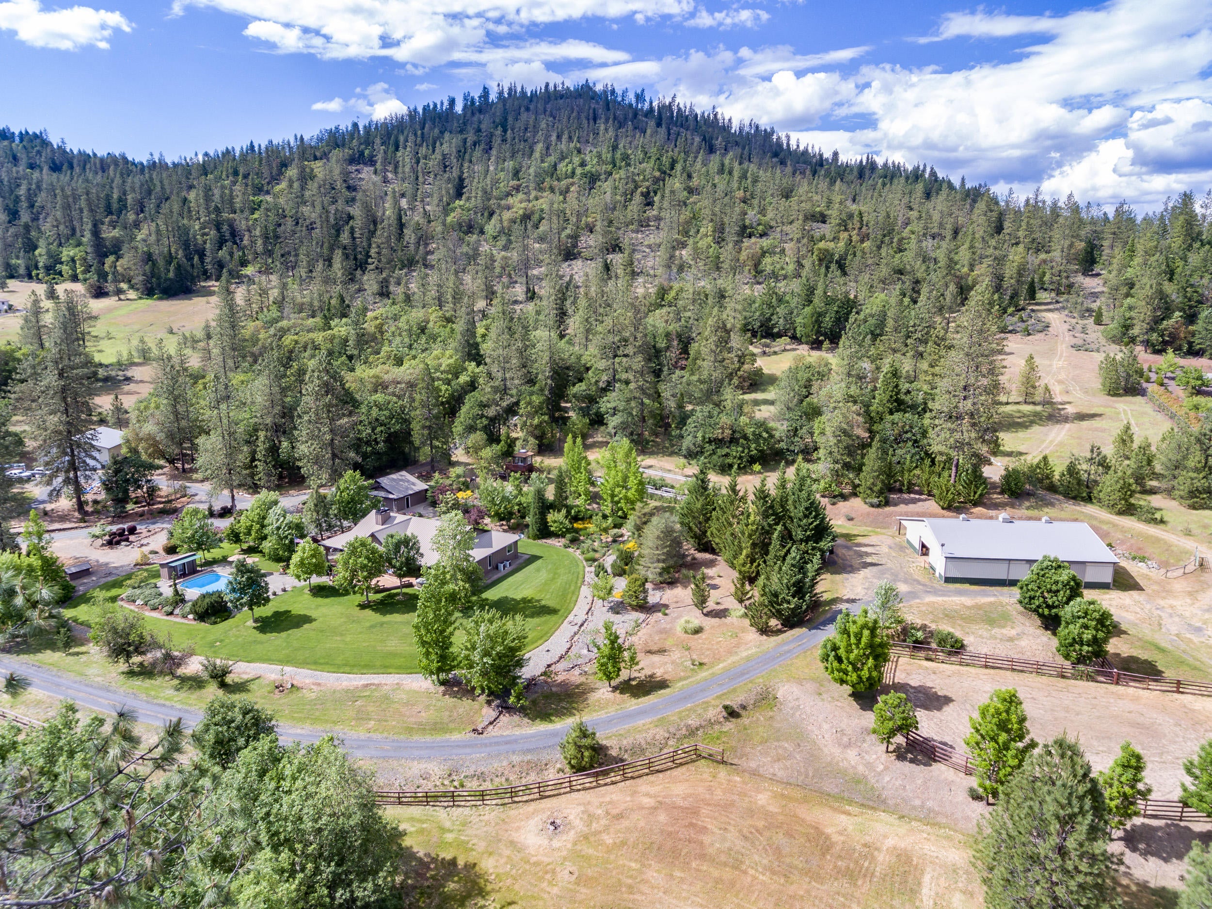 355 Naturescape Road Grants Pass, OR 97527 - Photo 5 of 59 4b