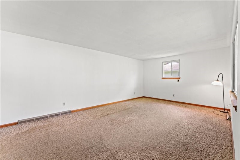 5 Frederick Road Binghamton, NY 13901 - Photo 5 of 39