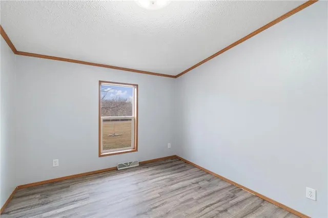 $325,000 | 5730 Southeast 33rd Highway, Osborn, MO 64474