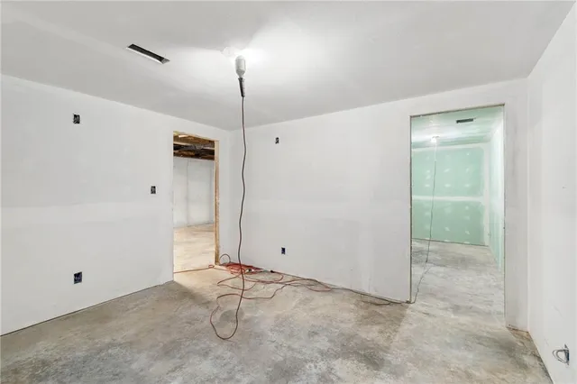 $325,000 | 5730 Southeast 33rd Highway, Osborn, MO 64474