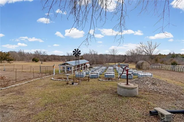 $325,000 | 5730 Southeast 33rd Highway, Osborn, MO 64474