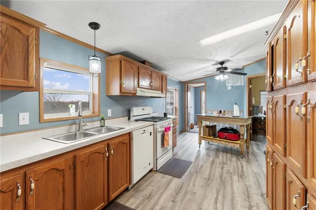 $325,000 | 5730 Southeast 33rd Highway, Osborn, MO 64474