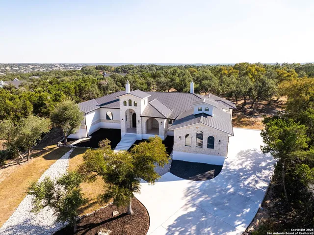 $1,650,000 | 1954 Venezia, New Braunfels, TX 78132