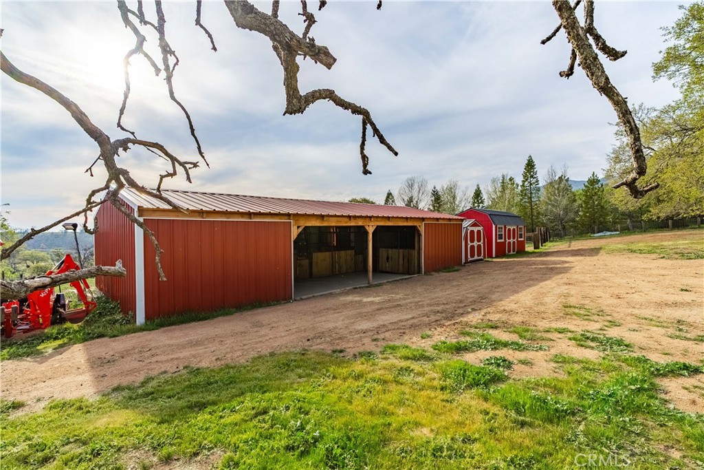 23800 Bertram Circle Tehachapi, CA 93561 - Photo 73 of 75