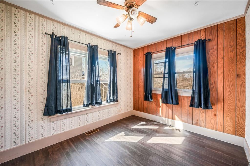 6 East Ridge Avenue Greenville, PA 16125 - Photo 9 of 47 a view of a room with wooden floor and front door