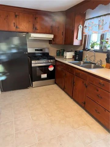 $419,000 | 420 Reservoir Road, Burrillville, RI 02859