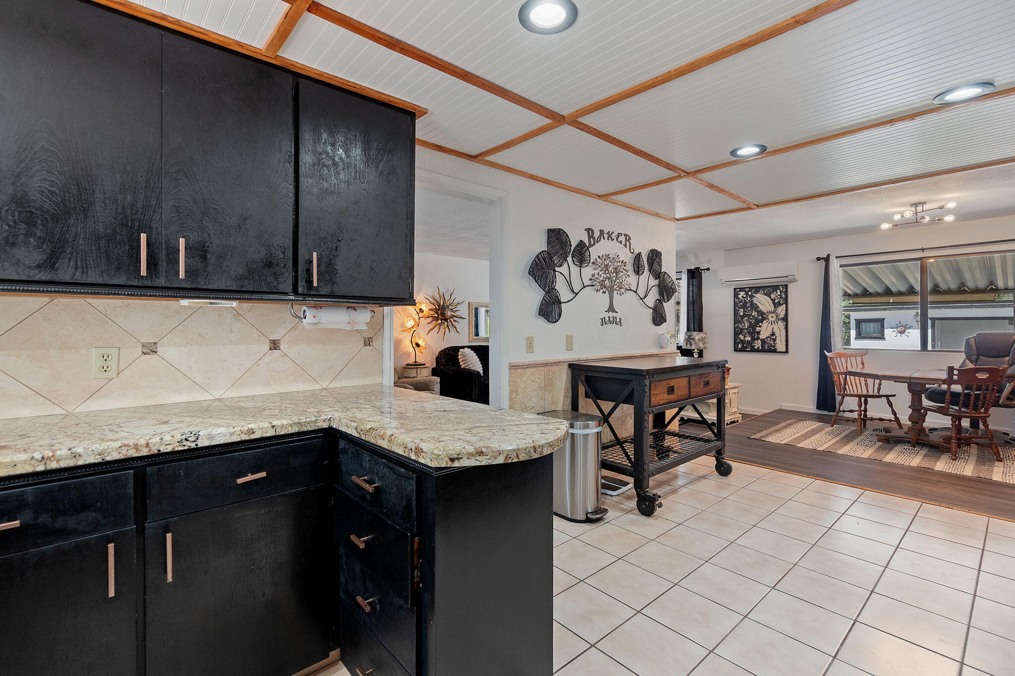 10390 October Lane Redding, CA 96003 - Photo 19 of 94 Kitchen