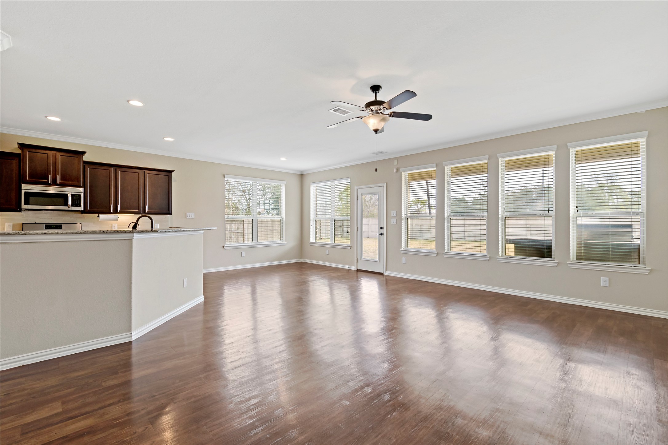 13102 Dover Bluff Drive Rosharon, TX 77583 - Photo 17 of 50