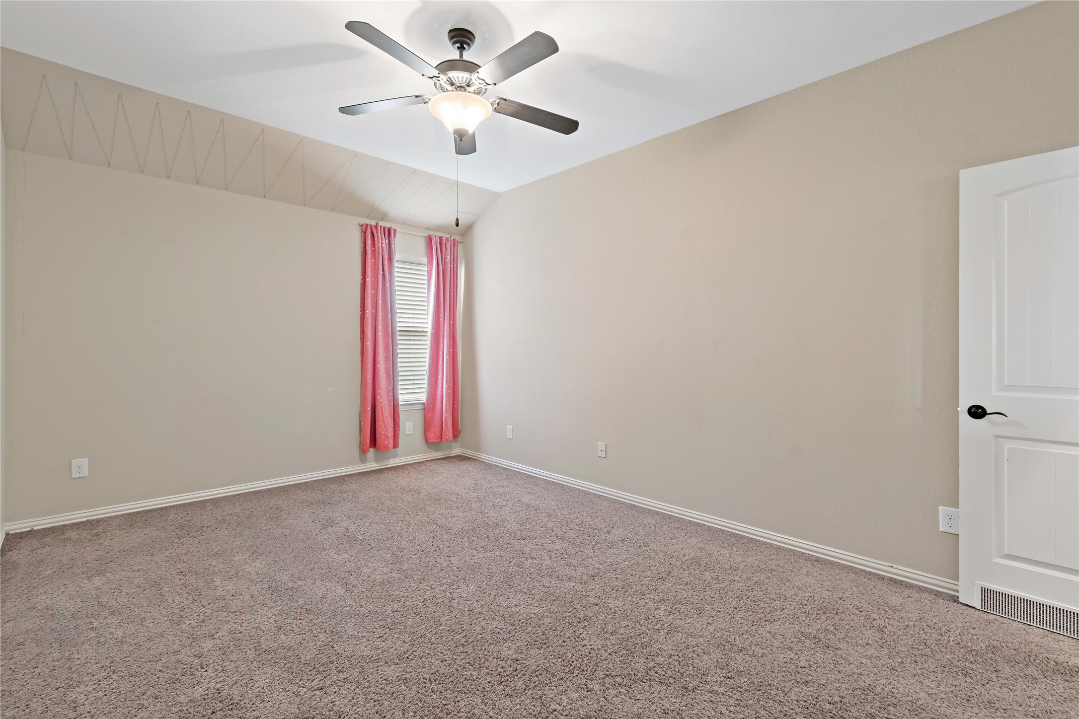 13102 Dover Bluff Drive Rosharon, TX 77583 - Photo 30 of 50 Upstairs Bed 2