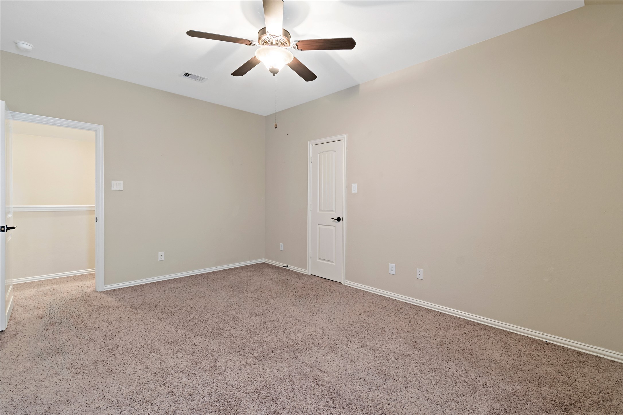 13102 Dover Bluff Drive Rosharon, TX 77583 - Photo 31 of 50 Upstairs Bed 2