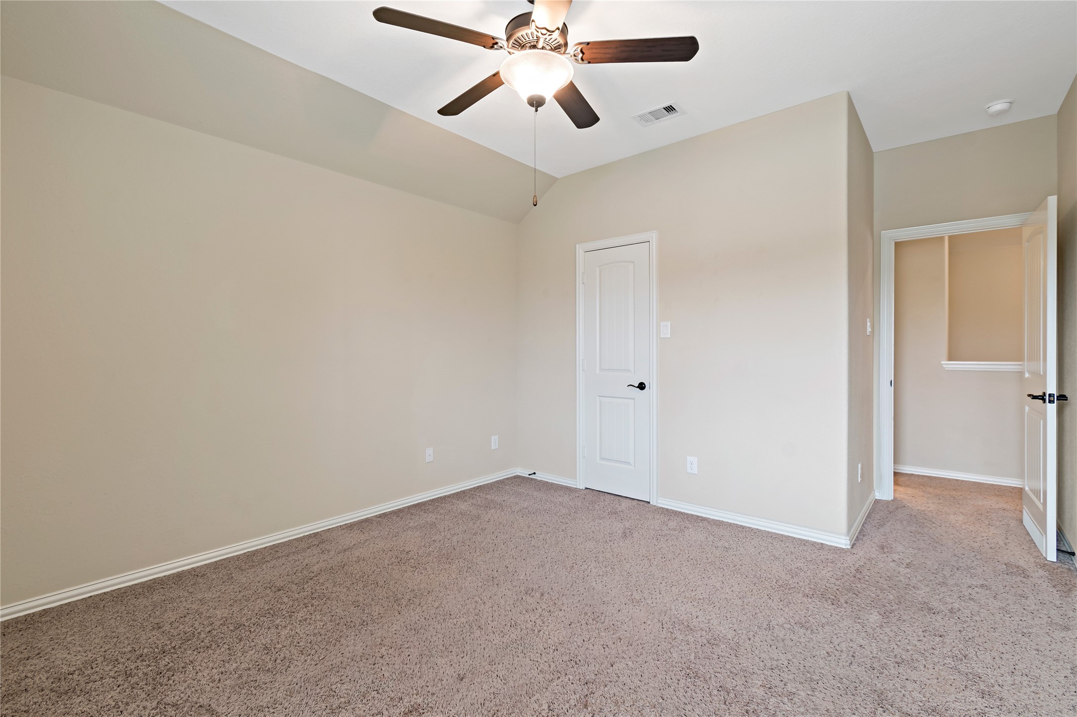 13102 Dover Bluff Drive Rosharon, TX 77583 - Photo 34 of 50 Upstairs Bed 3