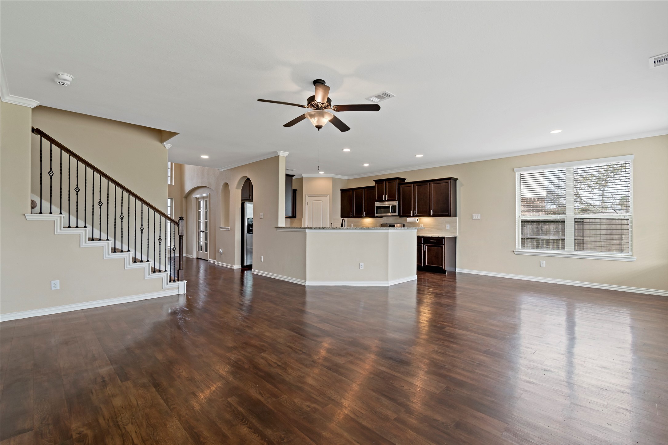 13102 Dover Bluff Drive Rosharon, TX 77583 - Photo 9 of 50