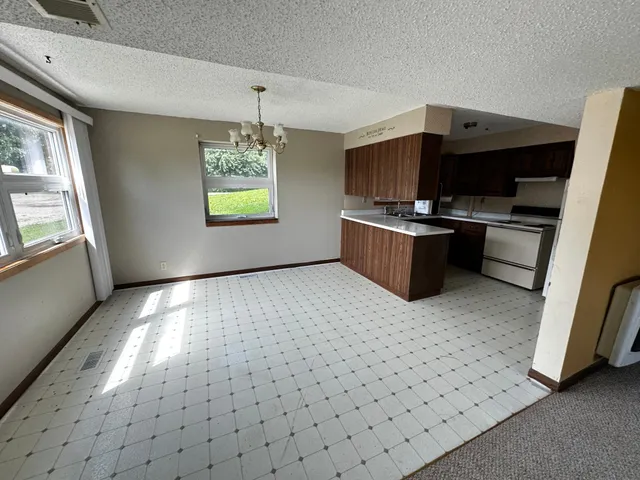 $599,900 | 6455 7th Avenue Northwest, Willmar, MN 56201