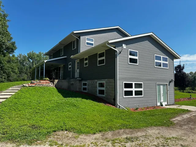 $599,900 | 6455 7th Avenue Northwest, Willmar, MN 56201