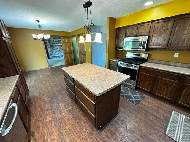 $599,900 | 6455 7th Avenue Northwest, Willmar, MN 56201