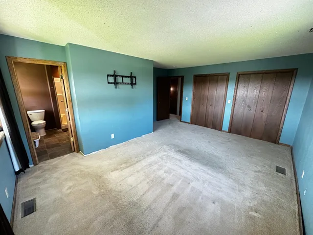 $599,900 | 6455 7th Avenue Northwest, Willmar, MN 56201