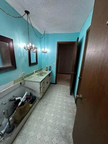 $599,900 | 6455 7th Avenue Northwest, Willmar, MN 56201