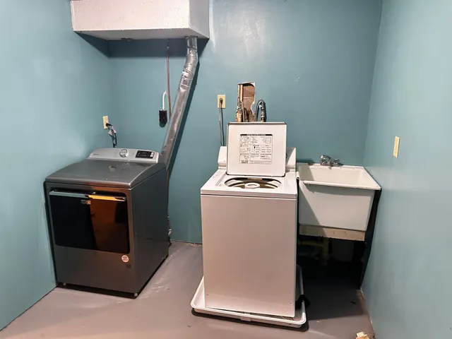 $599,900 | 6455 7th Avenue Northwest, Willmar, MN 56201