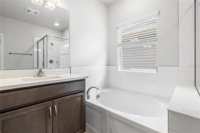 $3,500 | 28575 Cozy Creek Drive, Wesley Chapel, FL 33543