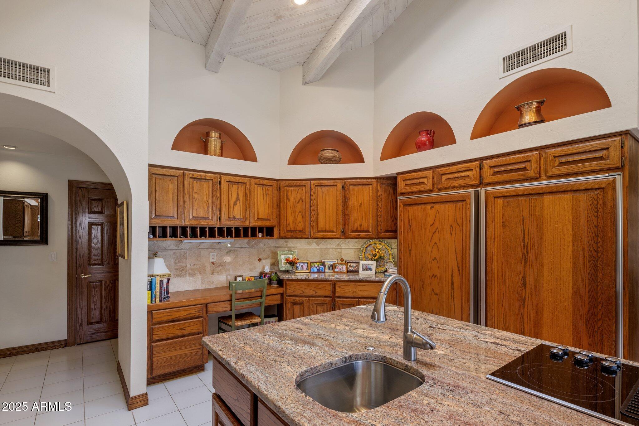 5254 East Arroyo Road Paradise Valley, AZ 85253 - Photo 37 of 69 55-web-or-mls-ellen20250303_1108 copy