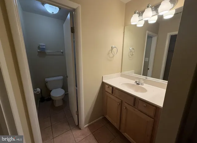 $2,100 | 8141 Needwood Road, Unit T103, Derwood, MD 20855