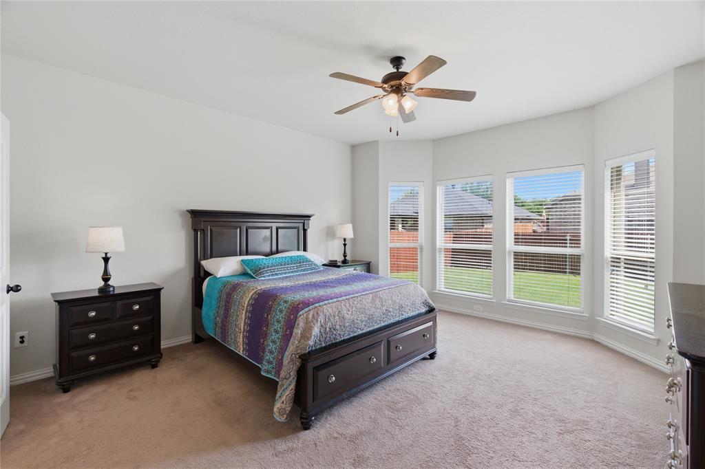 508 Kriston Drive Azle, TX 76020 - Photo 13 of 32