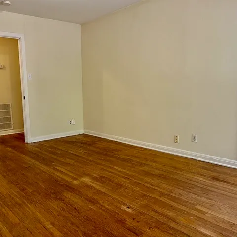 $1,995 | 923 Keith Lane, Austin, TX 78705