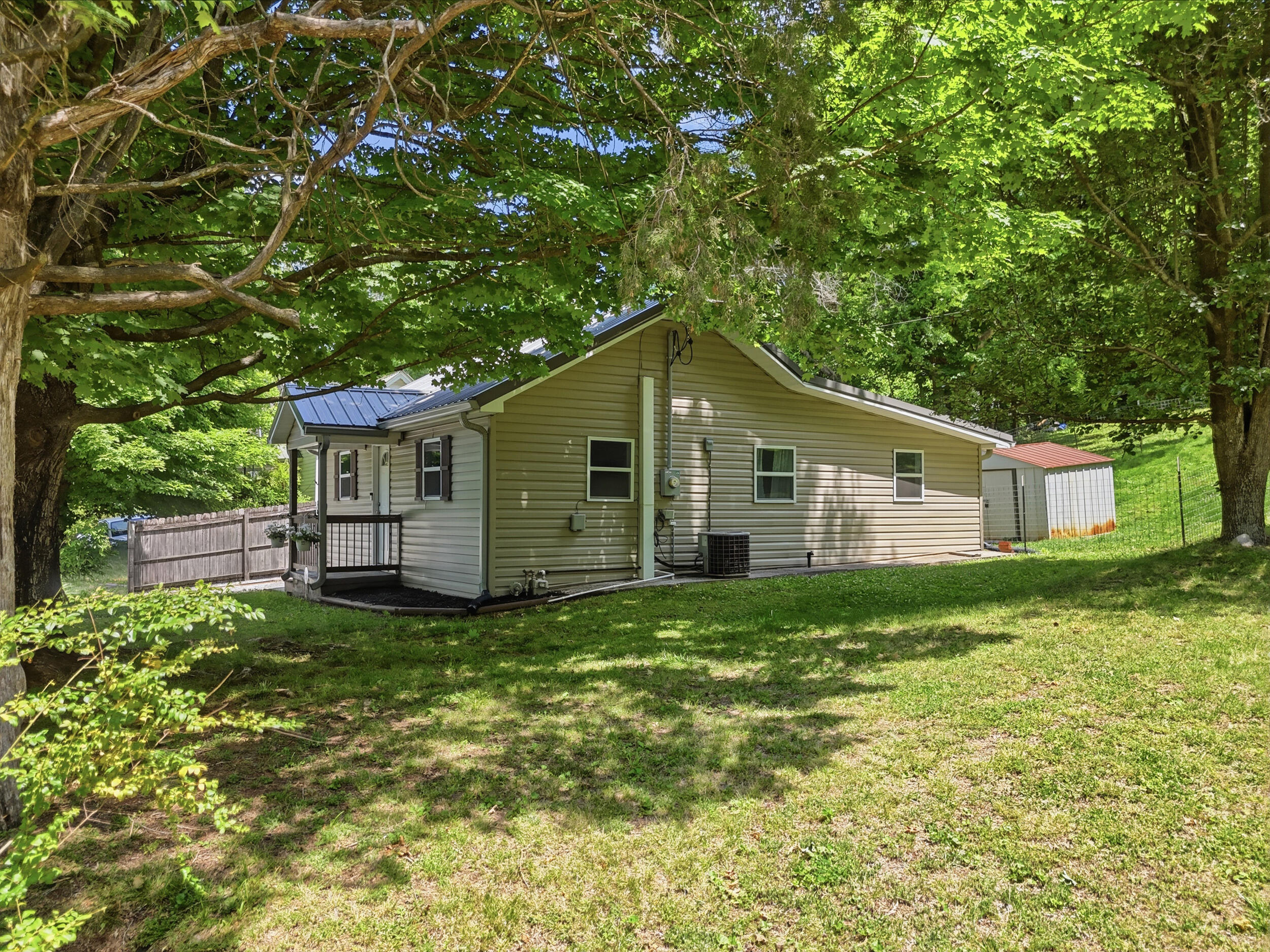121 Sharp Road Athens, TN 37303 - Photo 15 of 22 121 Sharp Rd - Exterior 2