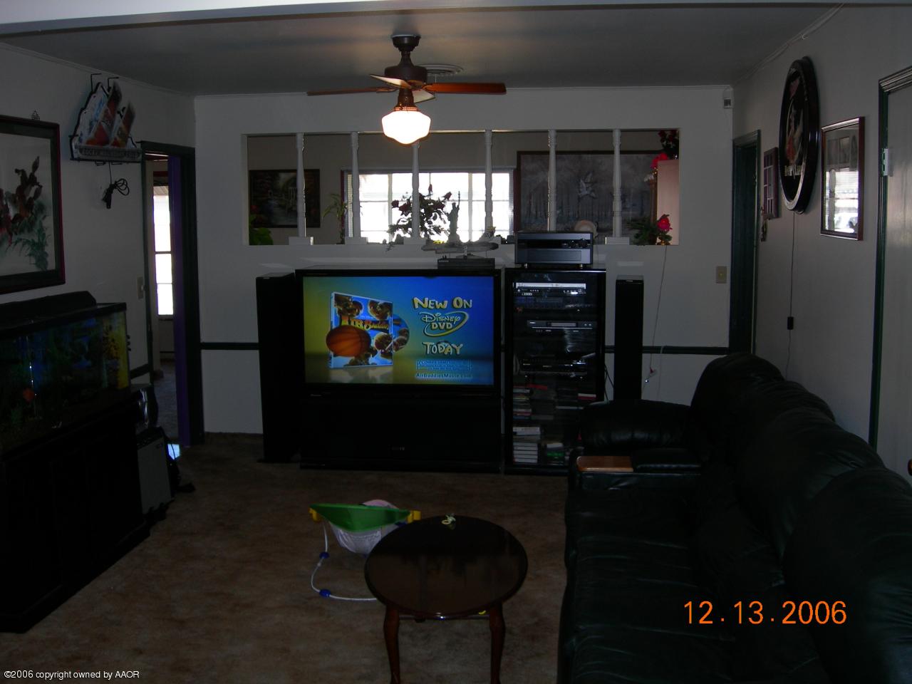 3508 South Rusk Street Amarillo, TX 79109 - Photo 2 of 4 Living Room