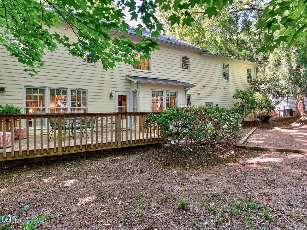 8308 Seagate Drive Raleigh, NC 27615 - Photo 22 of 24 035-1280x960-backyard