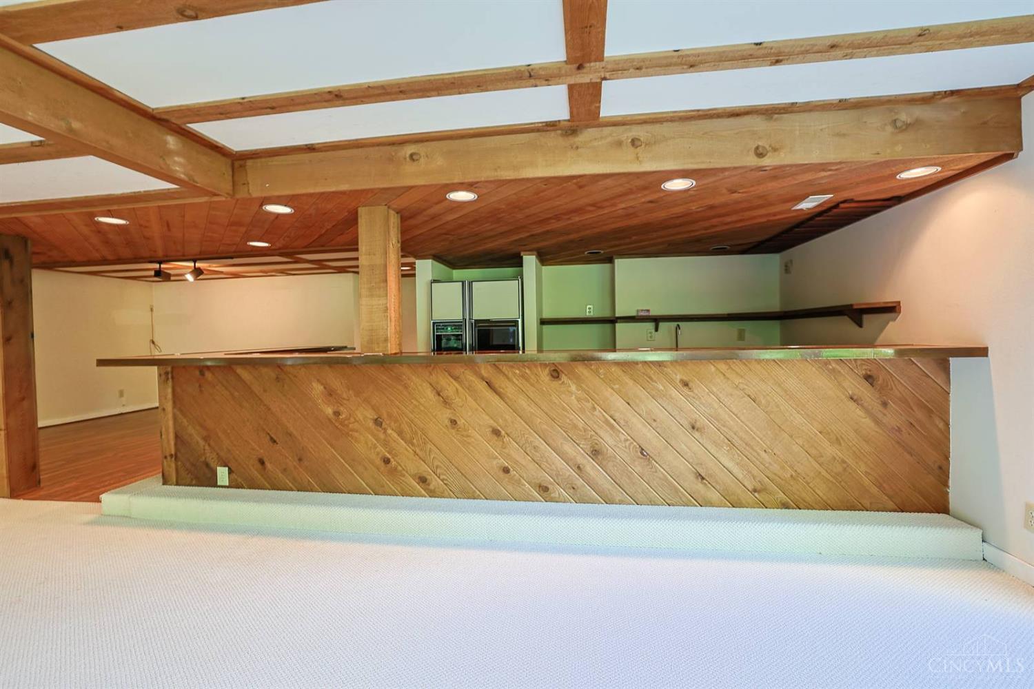 4805 Drake Road Cincinnati, OH 45243 - Photo 55 of 97 Gallery Image 55