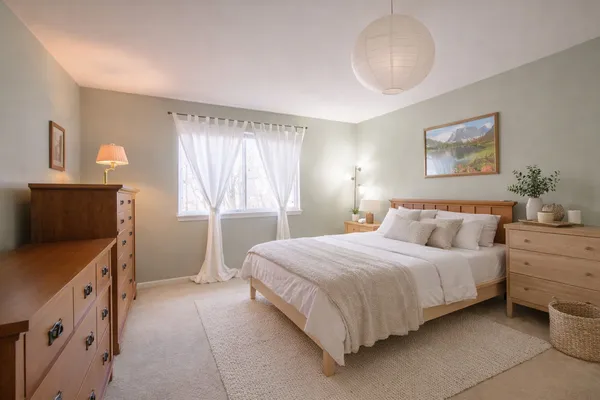 $339,990 | 113 Meredith Lane, Unit 103, Streamwood, IL 60107
