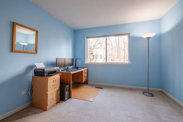$339,990 | 113 Meredith Lane, Unit 103, Streamwood, IL 60107