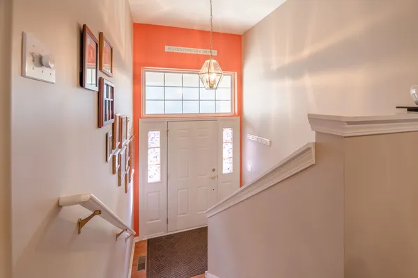 $339,990 | 113 Meredith Lane, Unit 103, Streamwood, IL 60107