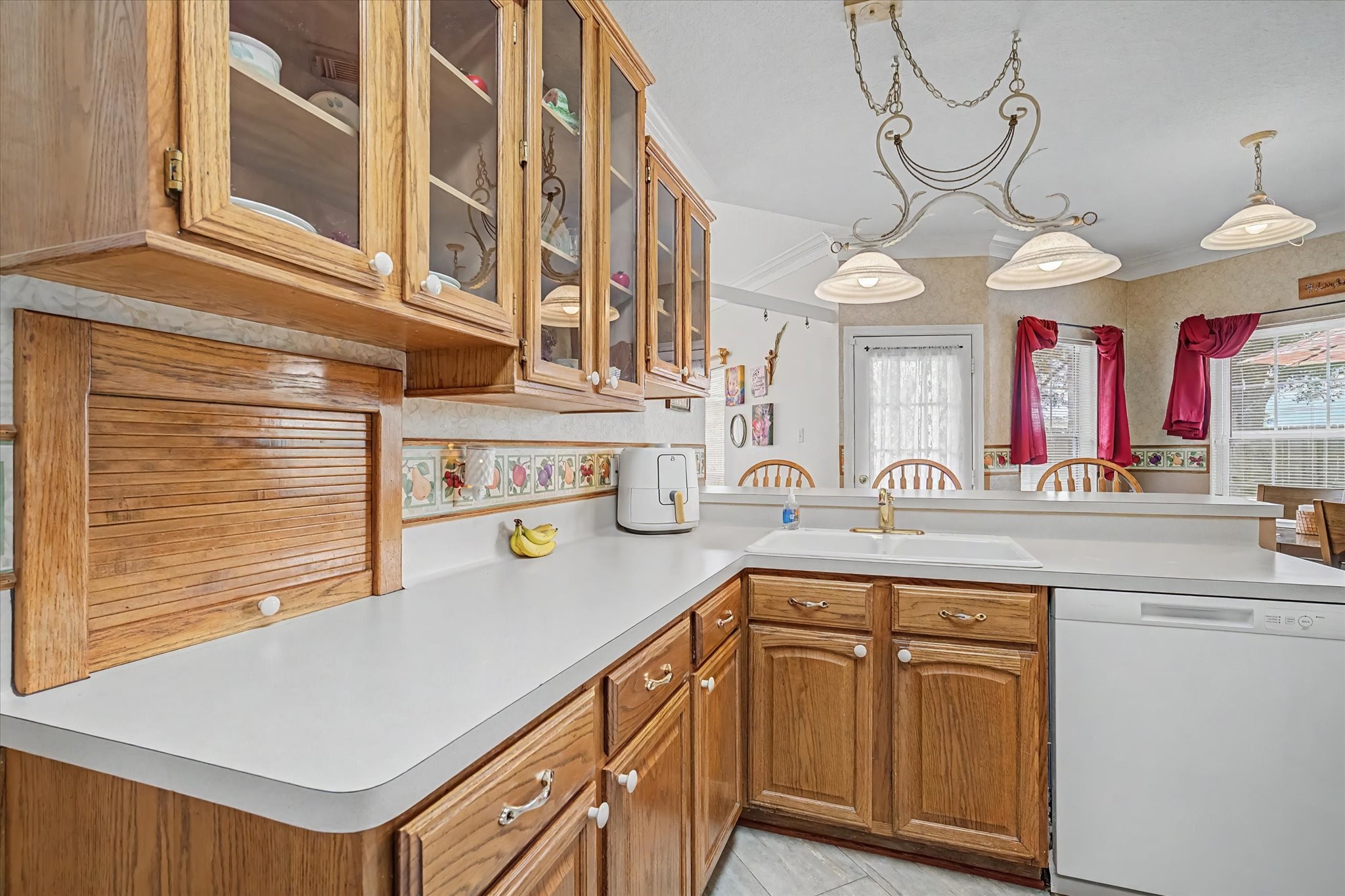 129 Lasso Street Angleton, TX 77515 - Photo 21 of 47