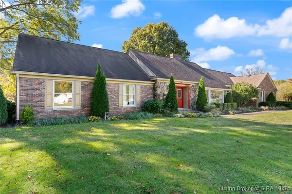 $550,000 | 512 West Water Street, Borden, IN 47106