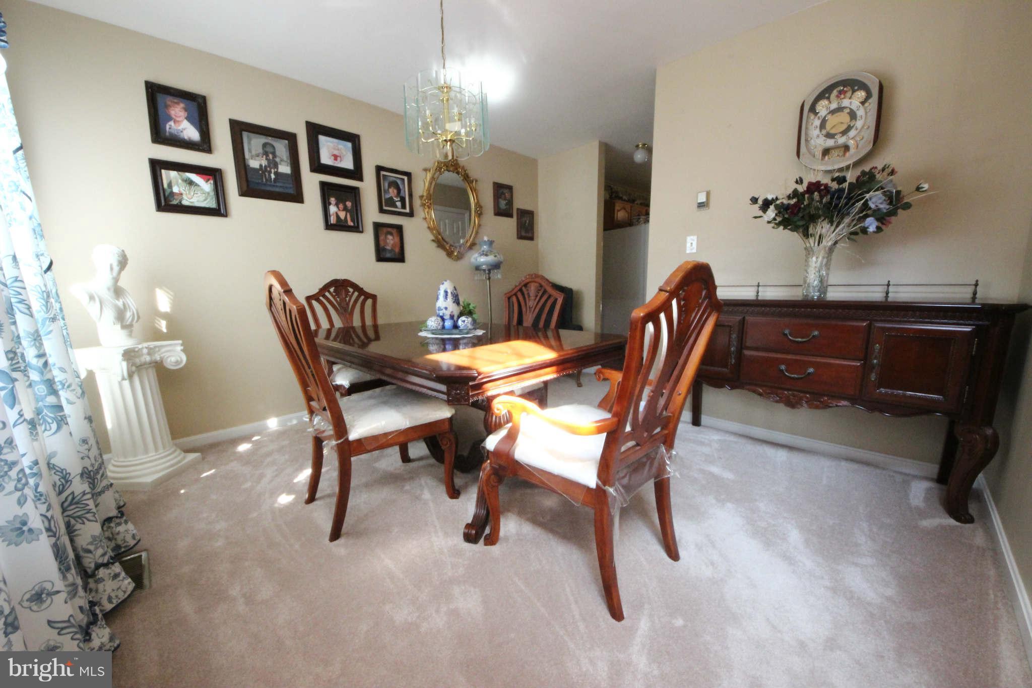 83 Yew Road Baltimore, MD 21221 - Photo 11 of 28 Dining Room