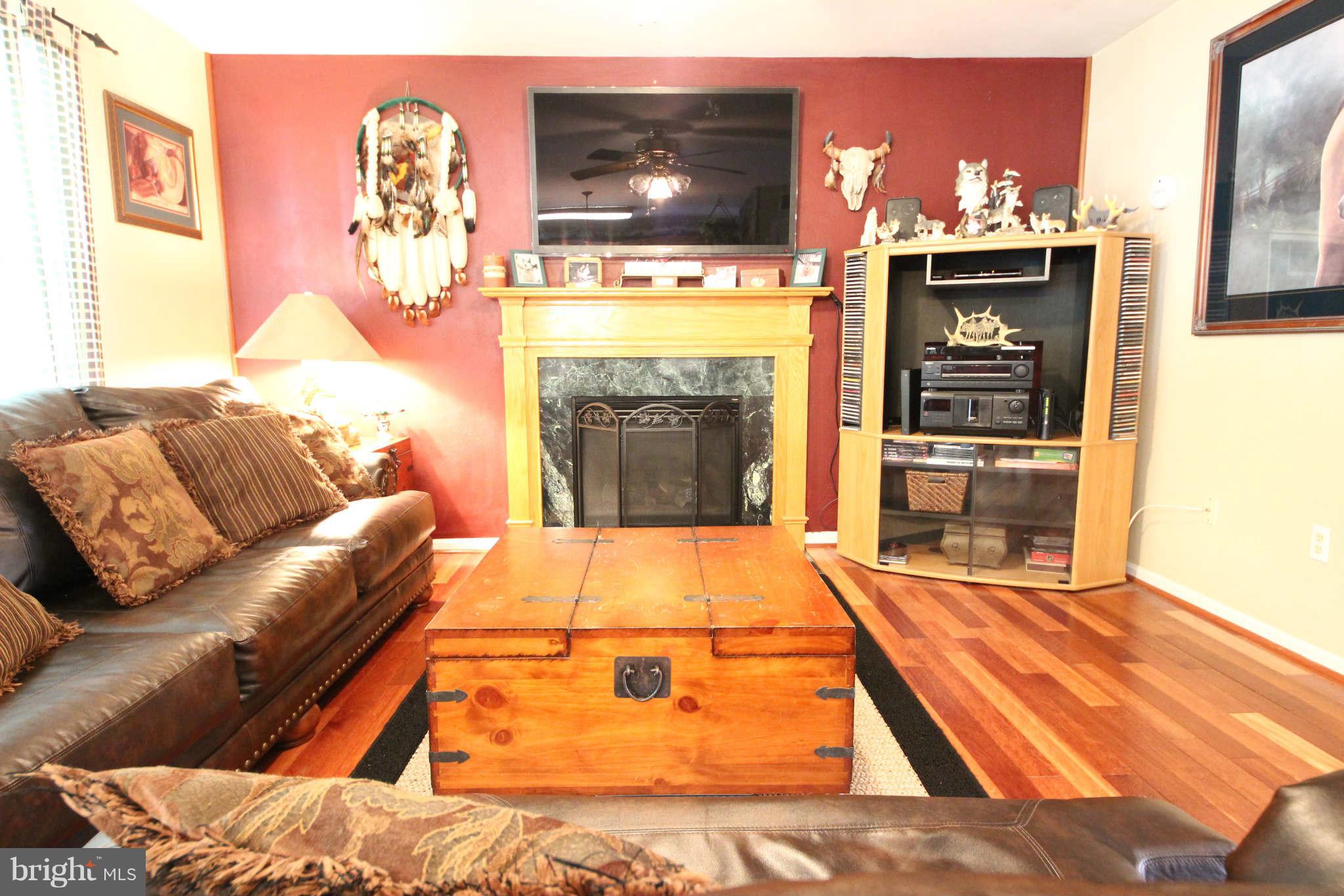 83 Yew Road Baltimore, MD 21221 - Photo 9 of 28 Family Room
