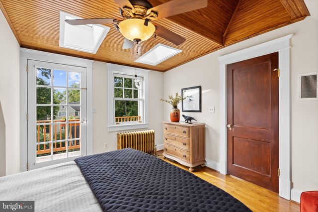 $1,400,000 | 204 Elm Street, Alexandria, VA 22301