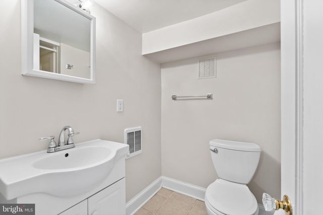 $1,400,000 | 204 Elm Street, Alexandria, VA 22301