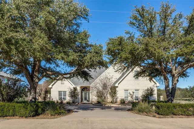$549,000 | 165 Glen Abbey Circle North, Graford, TX 76449