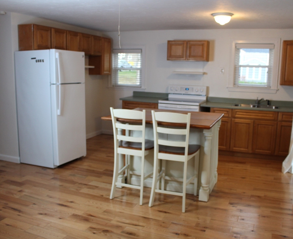 81 Winthrop Road, Unit 81 Plymouth, MA 02360 - Photo 5 of 37