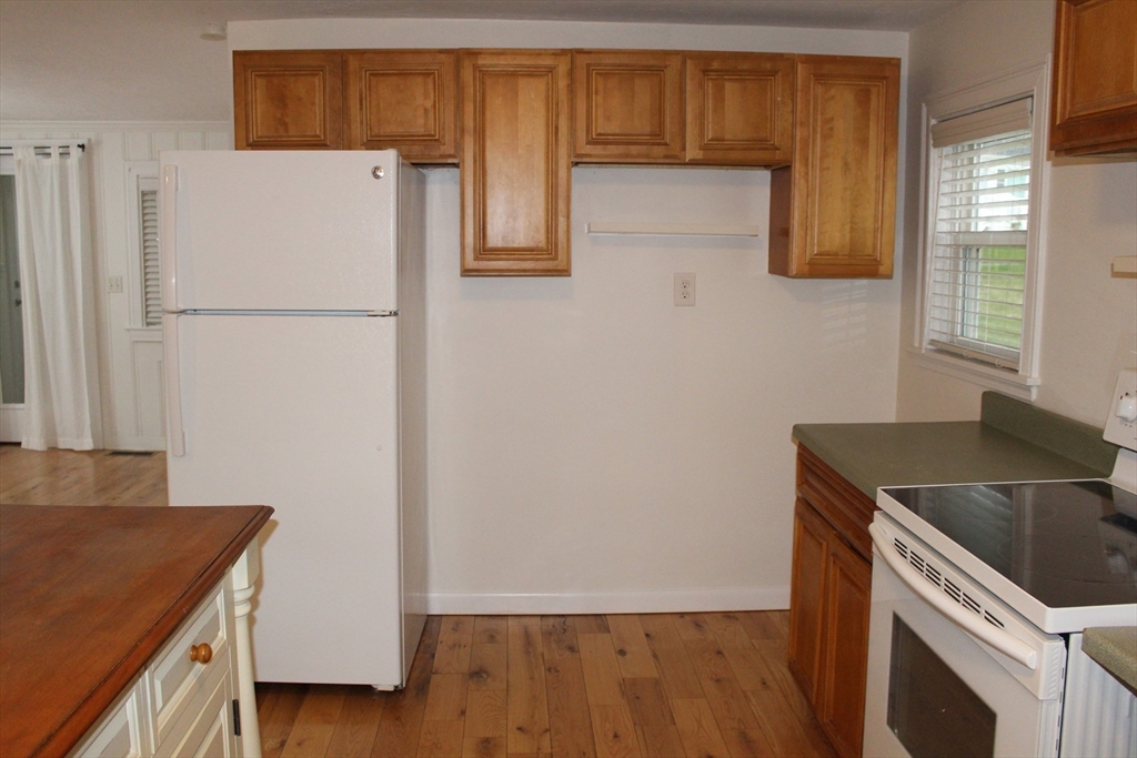 81 Winthrop Road, Unit 81 Plymouth, MA 02360 - Photo 7 of 37