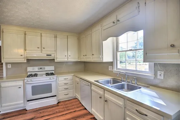 $2,100 | 2640 Tritt Lane, Marietta, GA 30062