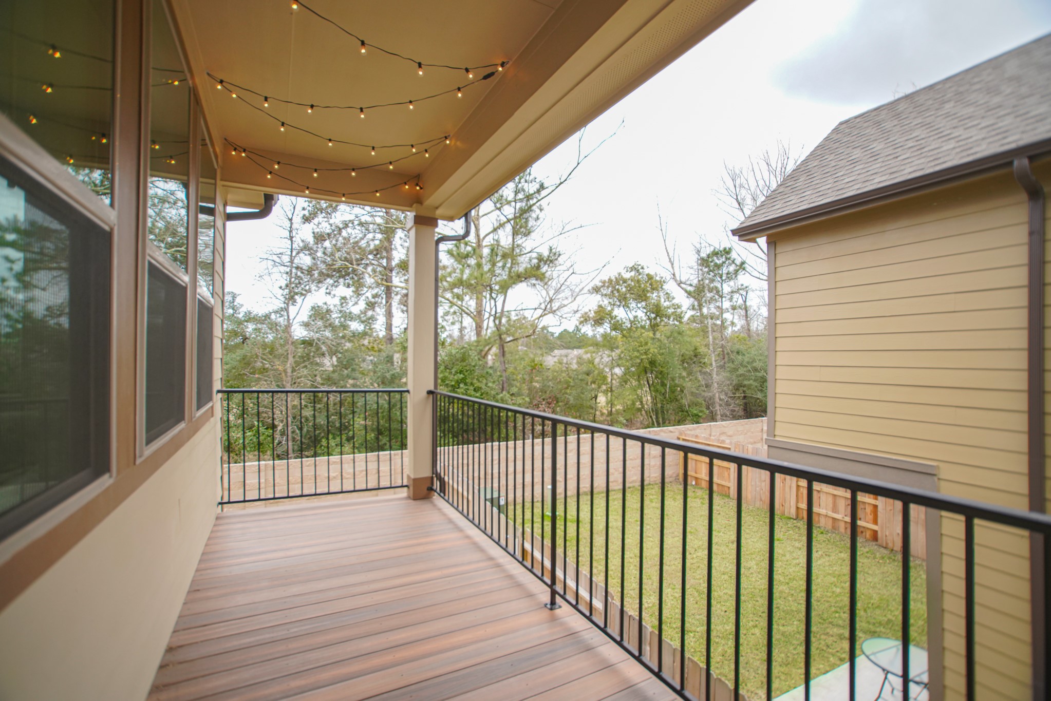 4232 Merry Mill Drive Spring, TX 77386 - Photo 33 of 50 Primary bedroom suite retreat offers a serene setting to recharge daily.
