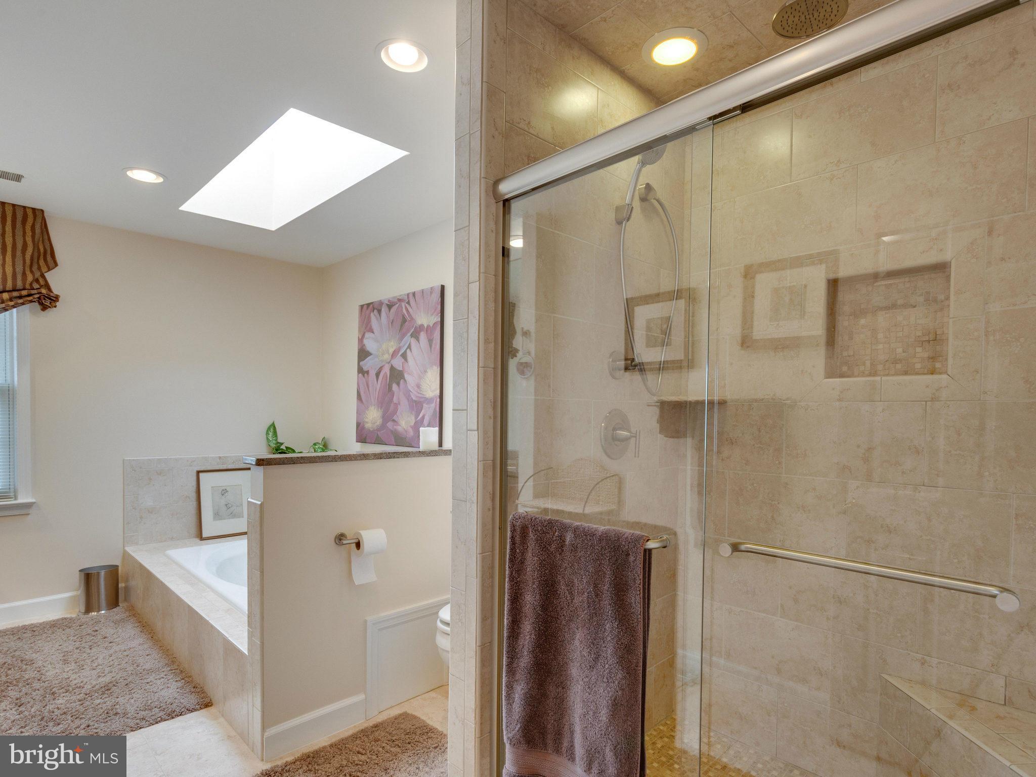 6309 Hunting Ridge Lane McLean, VA 22101 - Photo 17 of 30 Bath (Master)