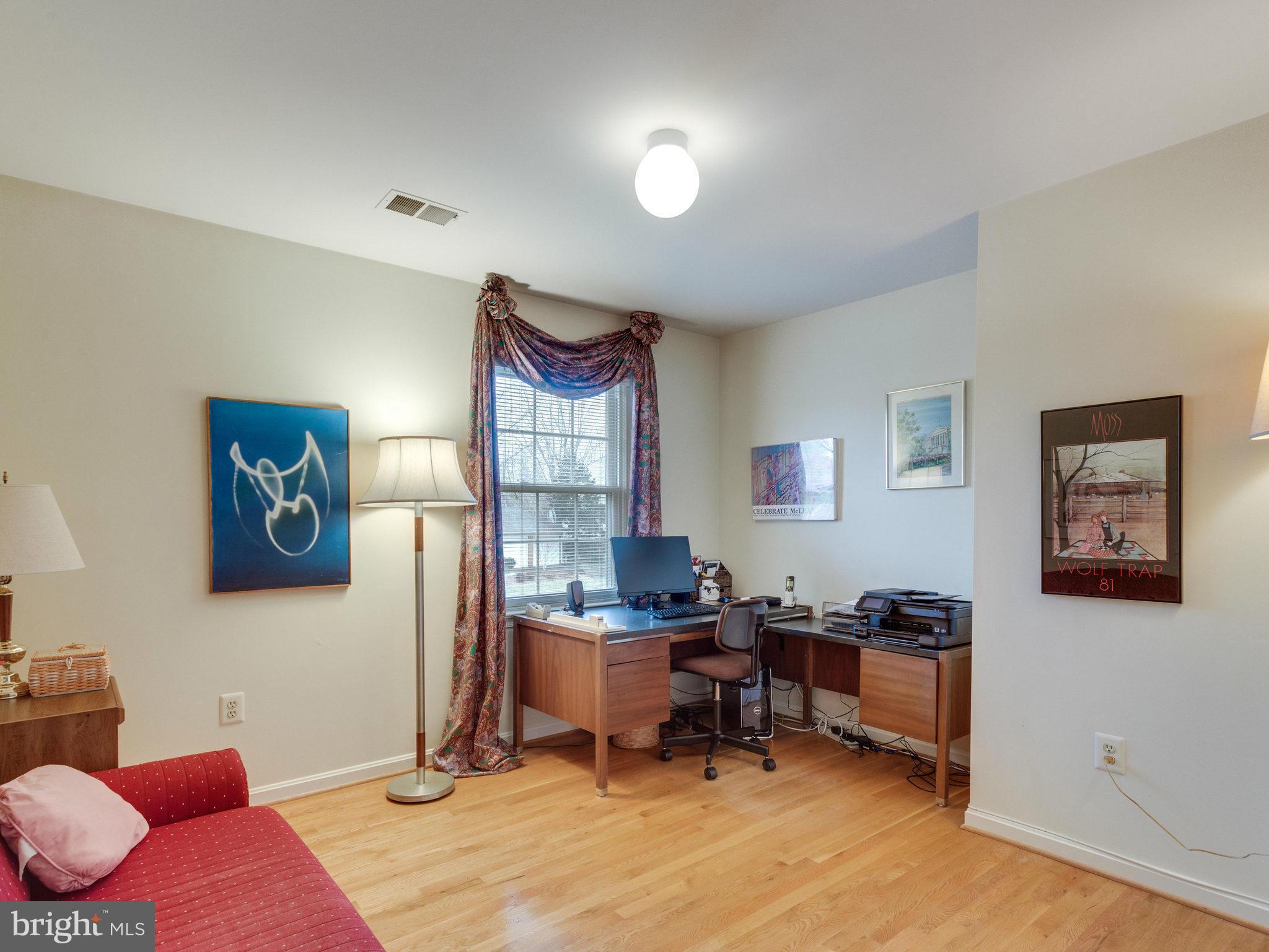 6309 Hunting Ridge Lane McLean, VA 22101 - Photo 20 of 30 Bedroom
