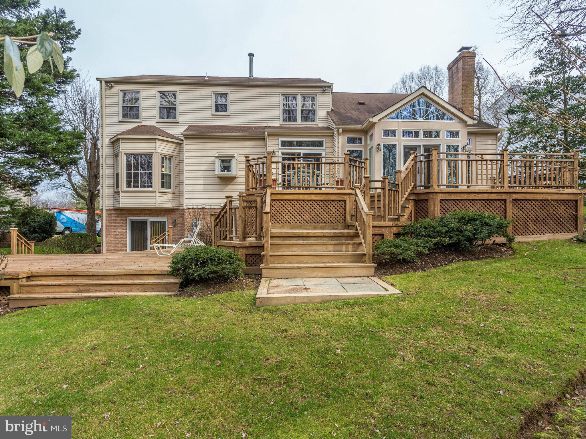 6309 Hunting Ridge Lane McLean, VA 22101 - Photo 30 of 30 Exterior (Rear)